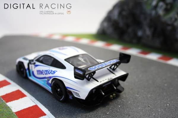 Carrera Digital 132 Porsche 935 GT2 &quote;No.8&quote;