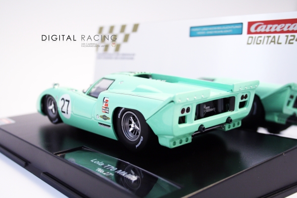 Carrera Digital 124 Lola T70 MKIIIb &quote;No.27&quote;