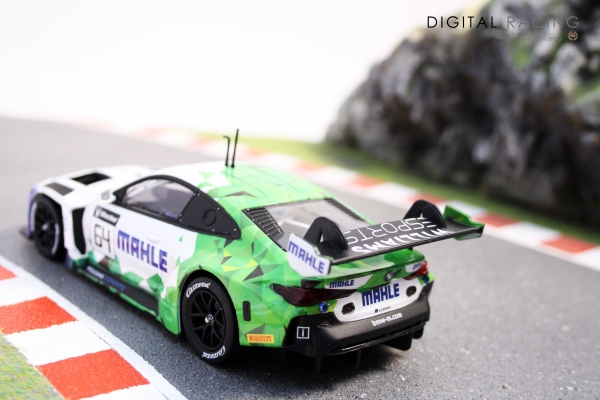 Carrera Digital 132 BMW M4 GT3 Mahle Racing Team