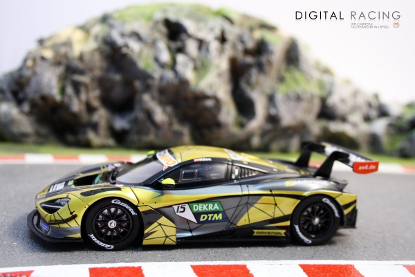 Carrera Digital 132 McLaren 720S GT3 JP-Motorsport No.15, DTM