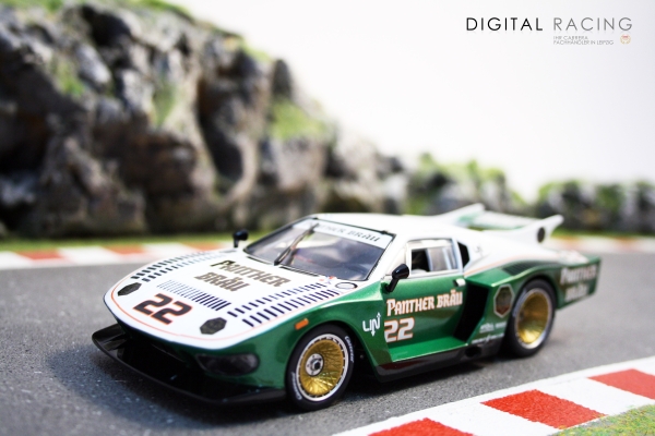 Carrera Digital 132 De Tomaso Pantera No.22