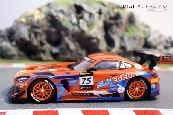 Carrera Digital 132 Mercedes-AMG GT3 Evo Sunenergy Racing No.75