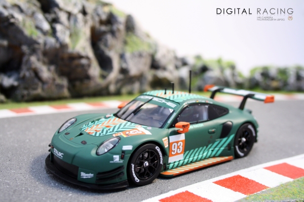 Carrera Digital 132 Porsche 911 RSR Proton Competition No.93