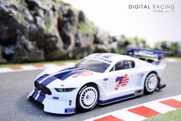 Carrera Digital 132 Ford Mustang GTY &quote;No.76&quote;