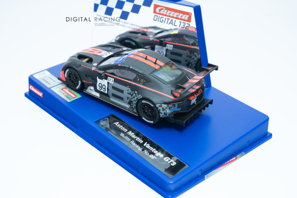 Carrera Digital 132 Aston-Martin Vantage GT3 &quote;Bullitt Racing No.99&quote;