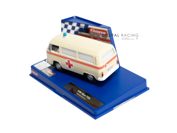 Carrera Digital 132 VW BUS T2b &quote;Krankenwagen Rotes Kreuz&quote;