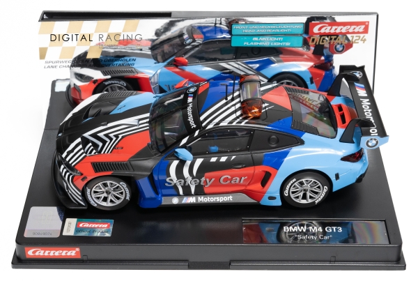 Carrera Digital 124 BMW M4 GT3 &quote;Safety Car&quote;