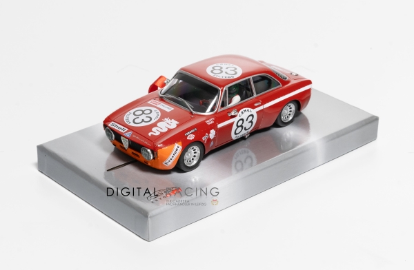 Revoslot Alfa Romeo Giulia No. 83 Rot