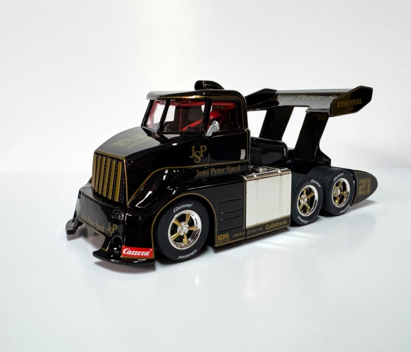Carrera 1:32 Race Truck &quote;Jens Peter Spezl&quote; - Standmodell
