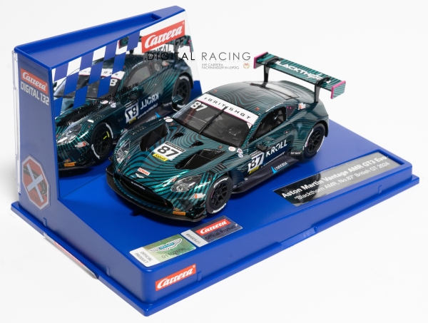 Carrera Digital 132 Aston Martin Vantage AMR GT3 Evo "Blackthorn AMR No.87"