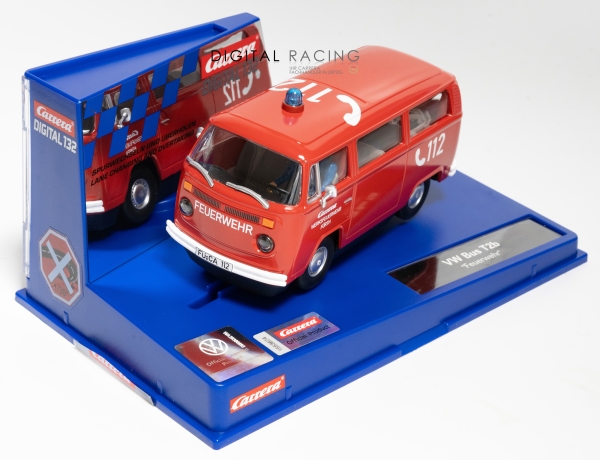 Carrera Digital 132 VW Bus T2b "Feuerwehr"