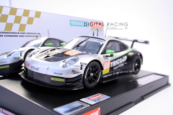 Carrera Digital 124 Porsche 911 RSR "Proton Competition No.88"