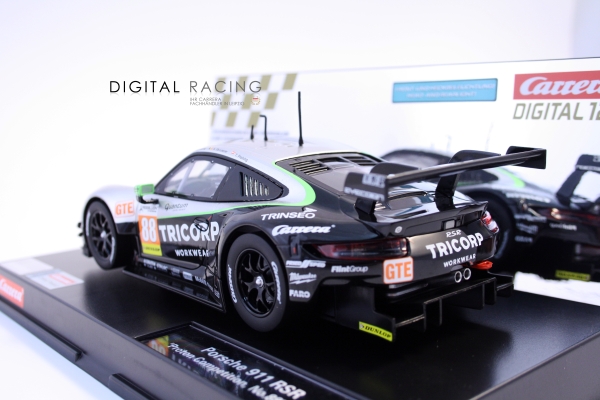 Carrera Digital 124 Porsche 911 RSR "Proton Competition No.88"