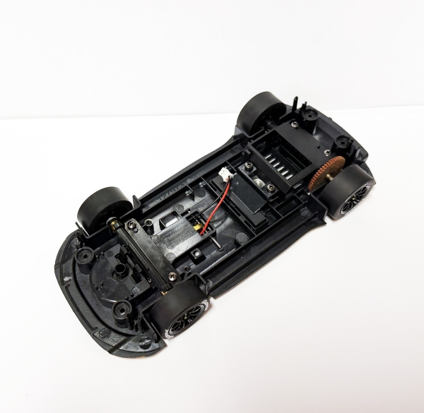 Carrera 1:24 Chassis - Audi R8 LMS GT3