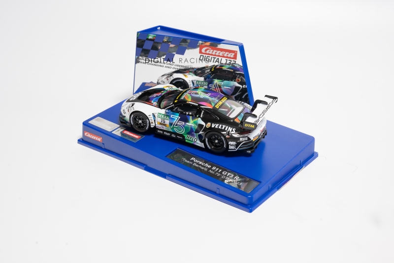 Voiture Carrera Porsche 911 GT3 R Team Bernhard N°75 DTM 2023 - Échelle 1:32 Avec Feux